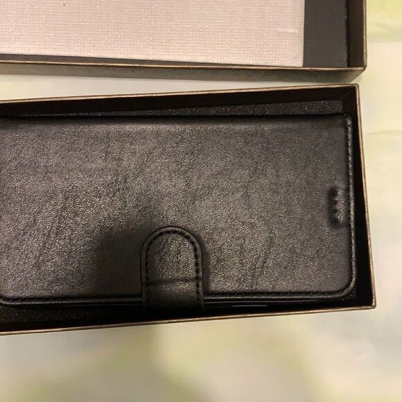 Fashion leather case for iPhone 11 (6.1) - Picture 3 of 9